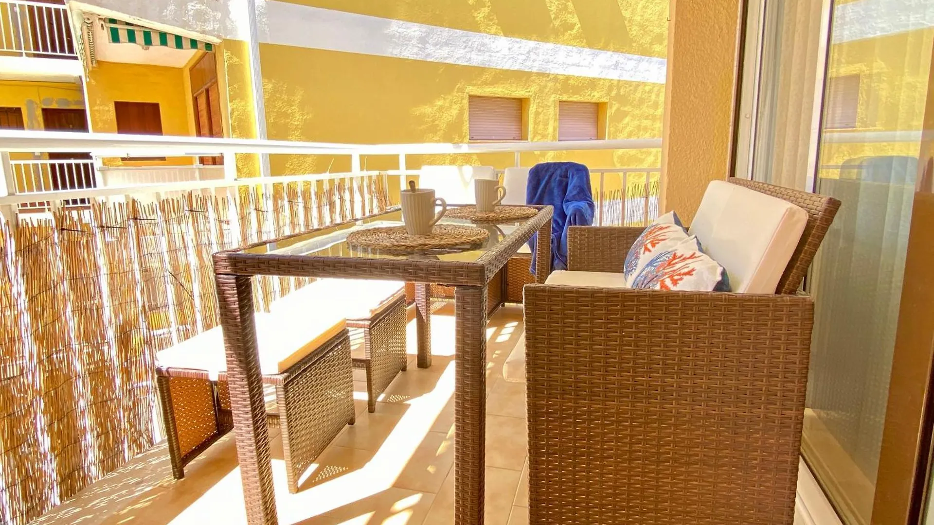 Golden Port Cambrils Apartment